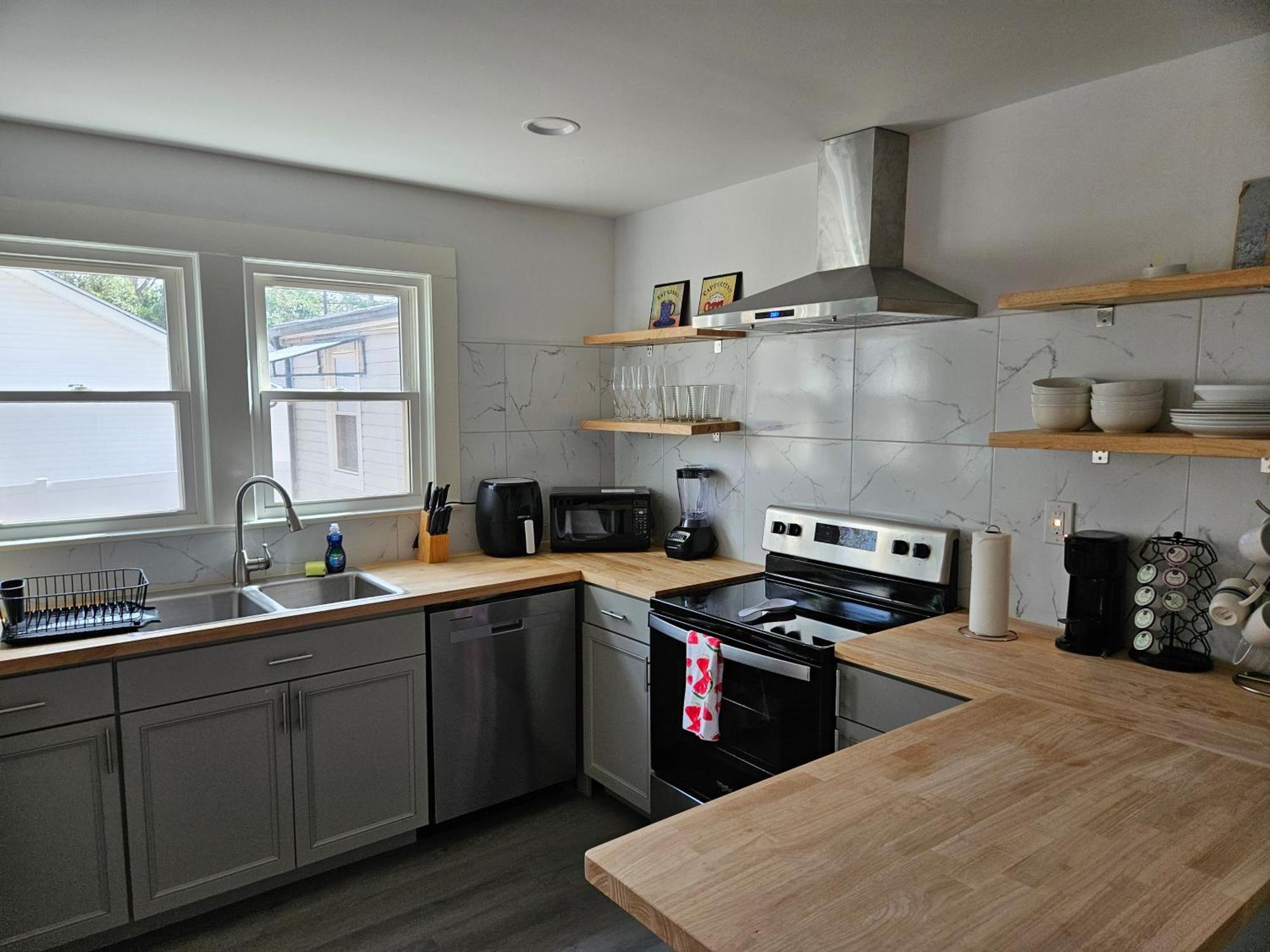 Private Single Level Standalone House Large Lot - 3 Bedrooms 夏洛特 外观 照片